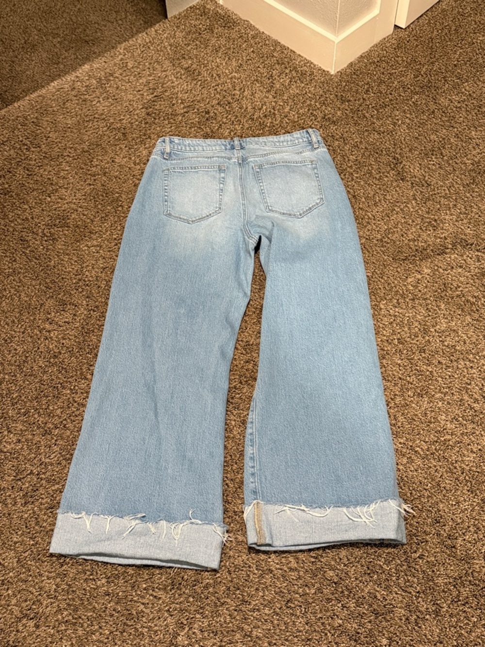 LOFT Light Blue Wide-Leg Cropped Jeans with Frayed Hem - Picture 4 of 4